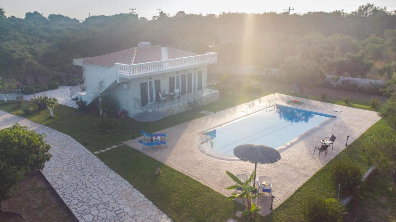Villa Adonis Halikounas Eksteriør bilde
